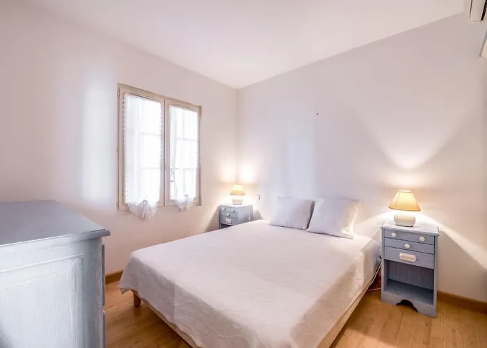 Boulevard Louis Blanc-1 By Interhome 아파트